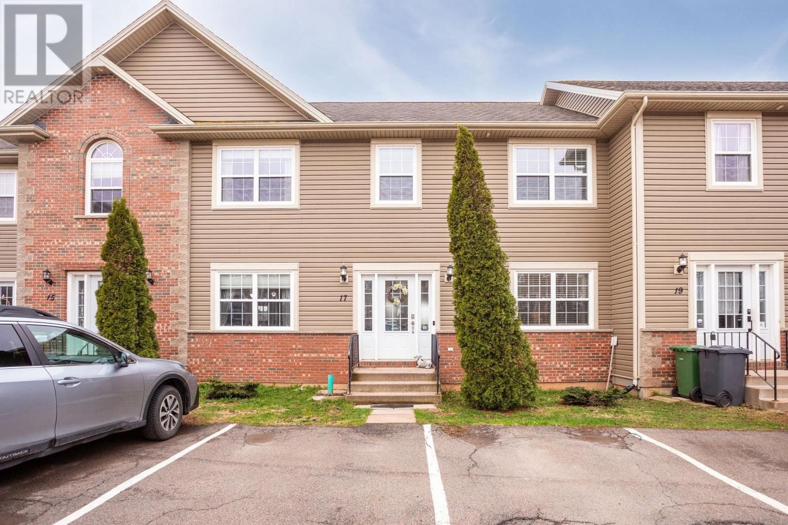 17 Cameron Heights, Stratford, Prince Edward Island C1B 0A8