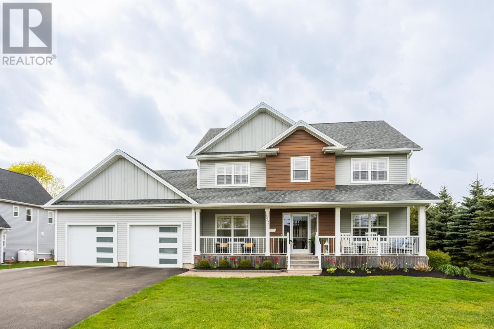 123 Beach Grove Road, Charlottetown, Prince Edward Island C1E 1J2