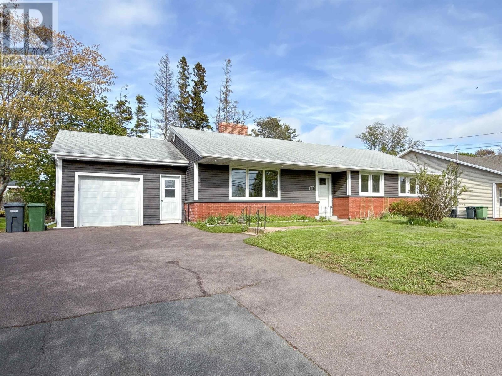 240C North River Road, Charlottetown, Prince Edward Island C1A 3L7
