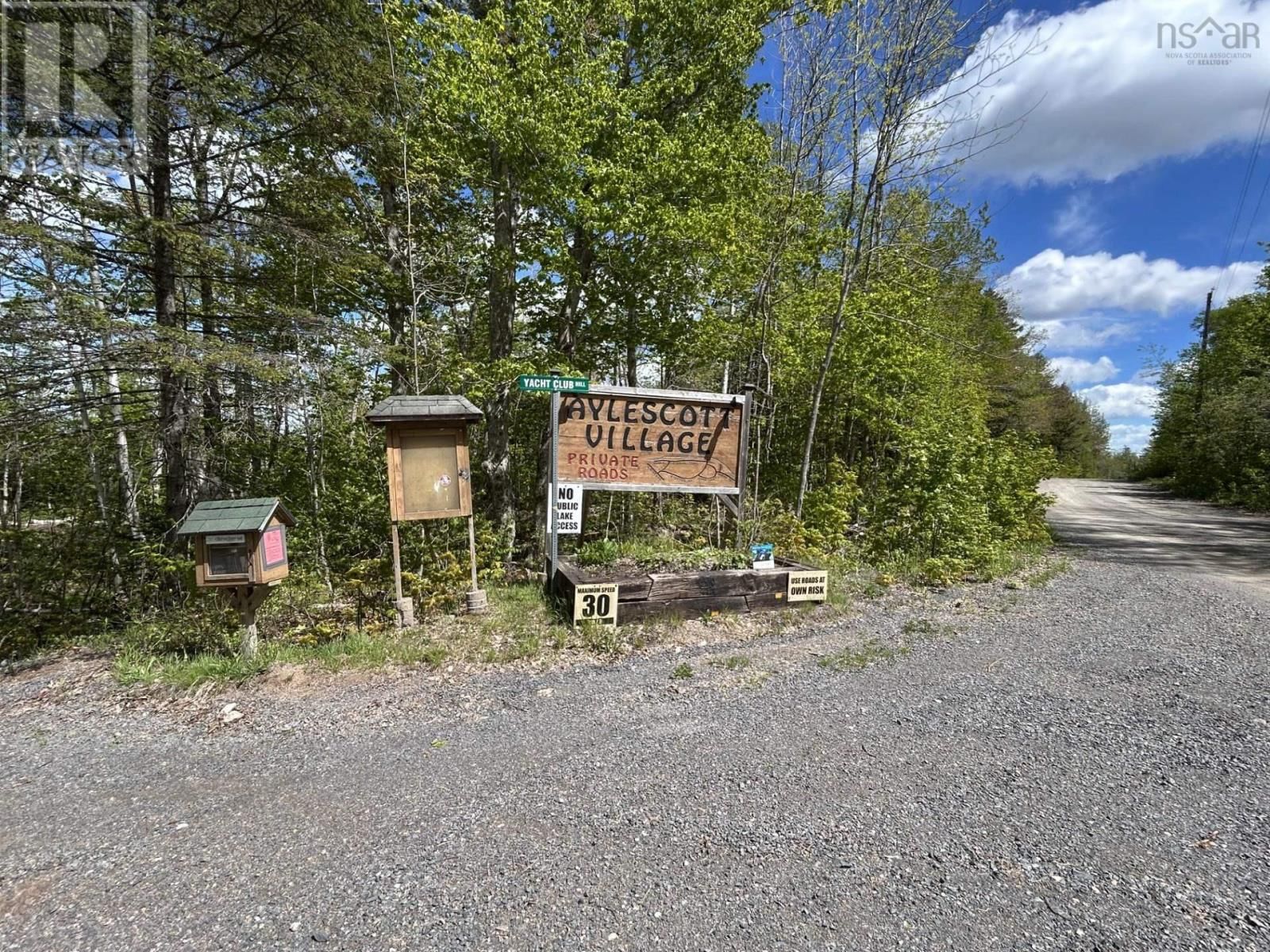 116 Village Road, Aylesford Lake, Nova Scotia B4N 3V8