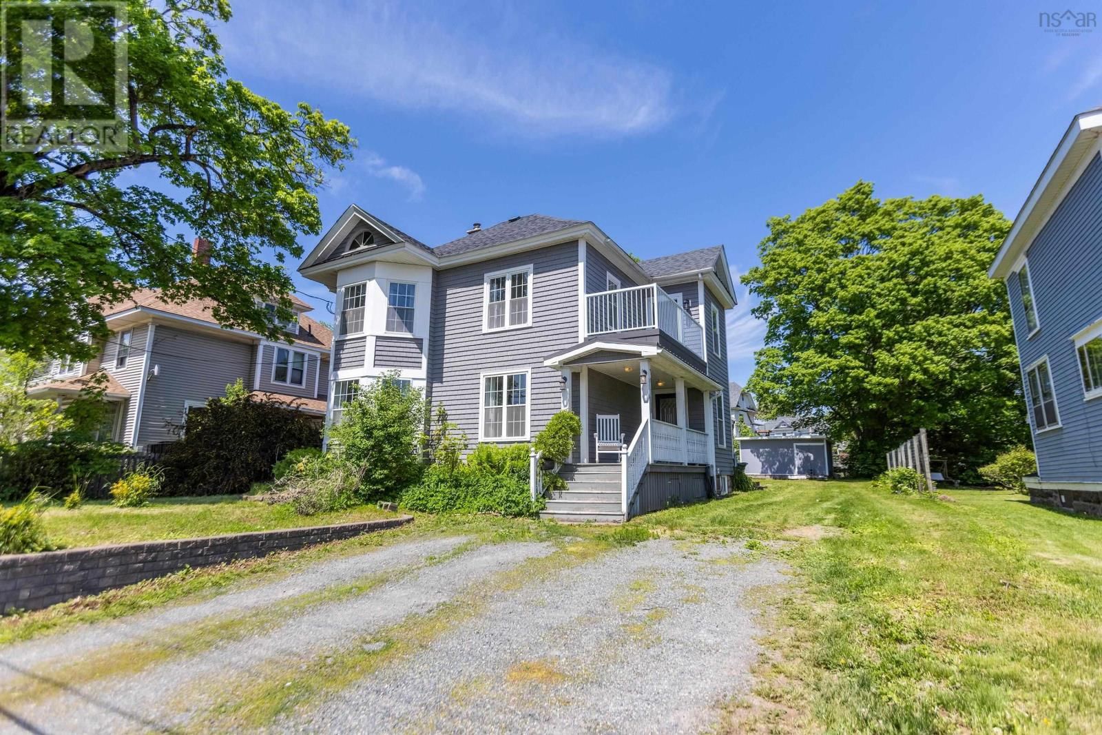 124 Church Street, Amherst, Nova Scotia B4H 3B8