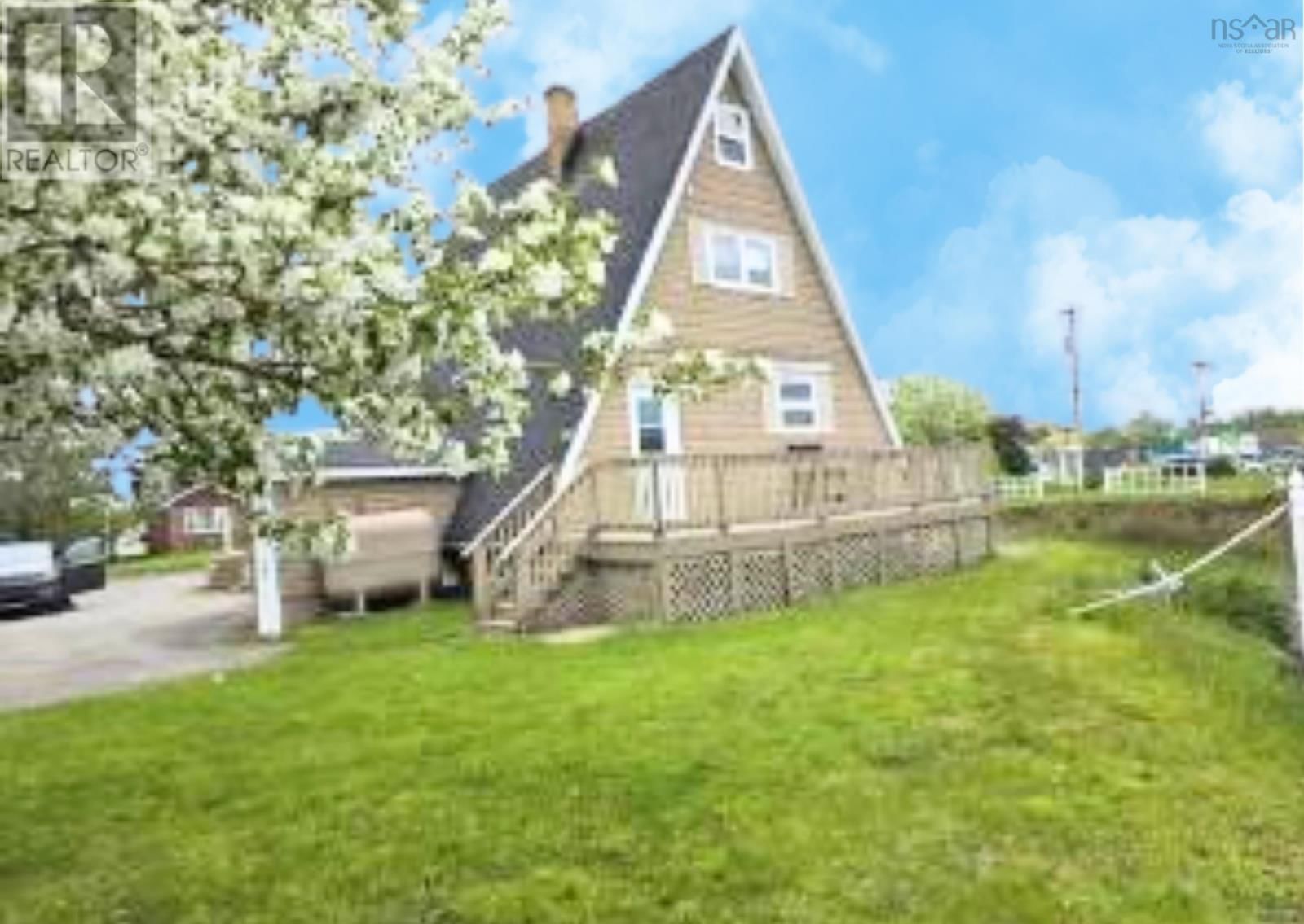 1398 George Street, Sydney, Nova Scotia B1P 1N2