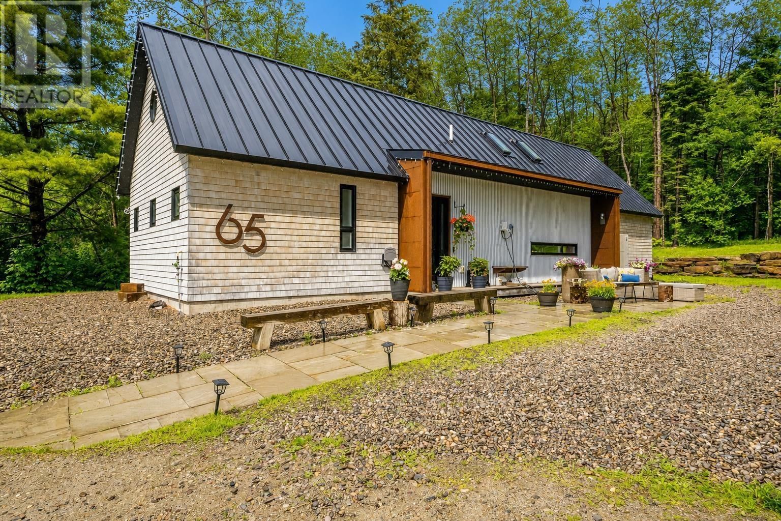 65 Jessicas Way, Greenwich, Nova Scotia B4P 0B2