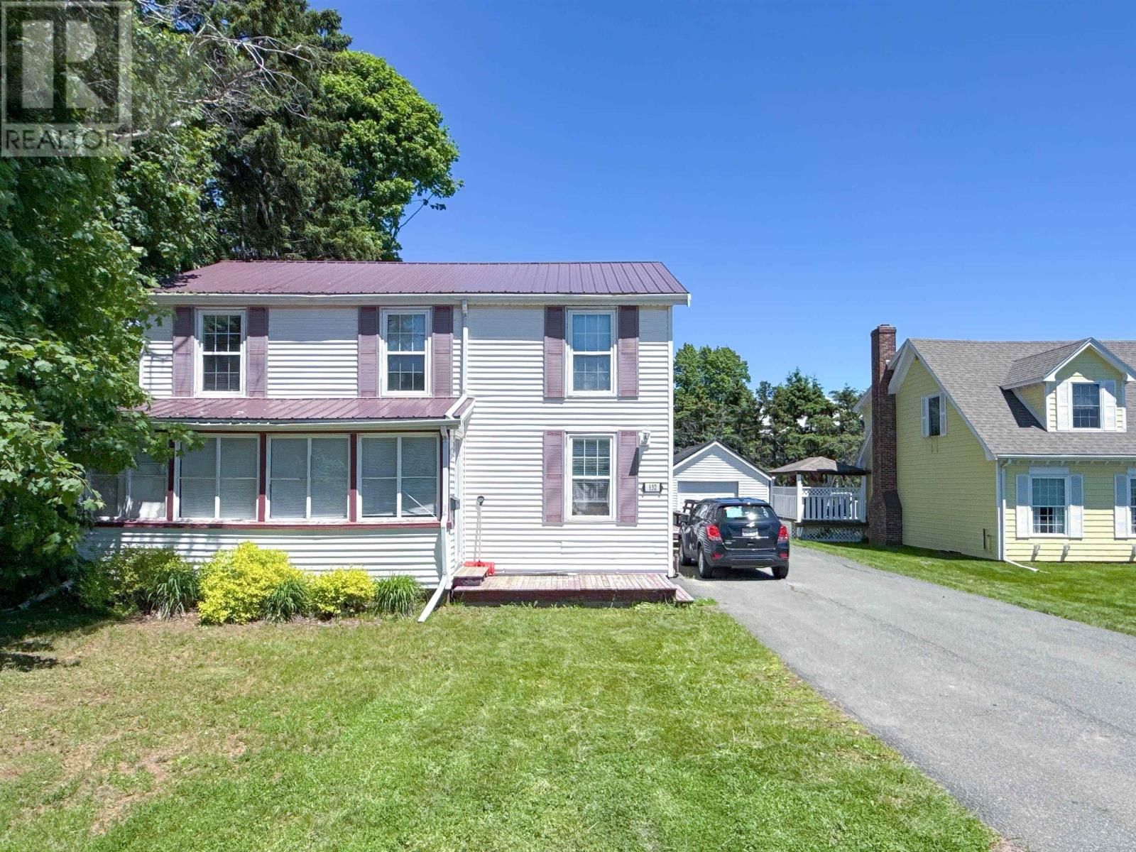 132 Mount Edward Road, Charlottetown, Prince Edward Island C1A 5S9