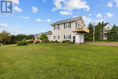 16 Wild Rose Lane | Darnley Prince Edward Island | Slide Image Four