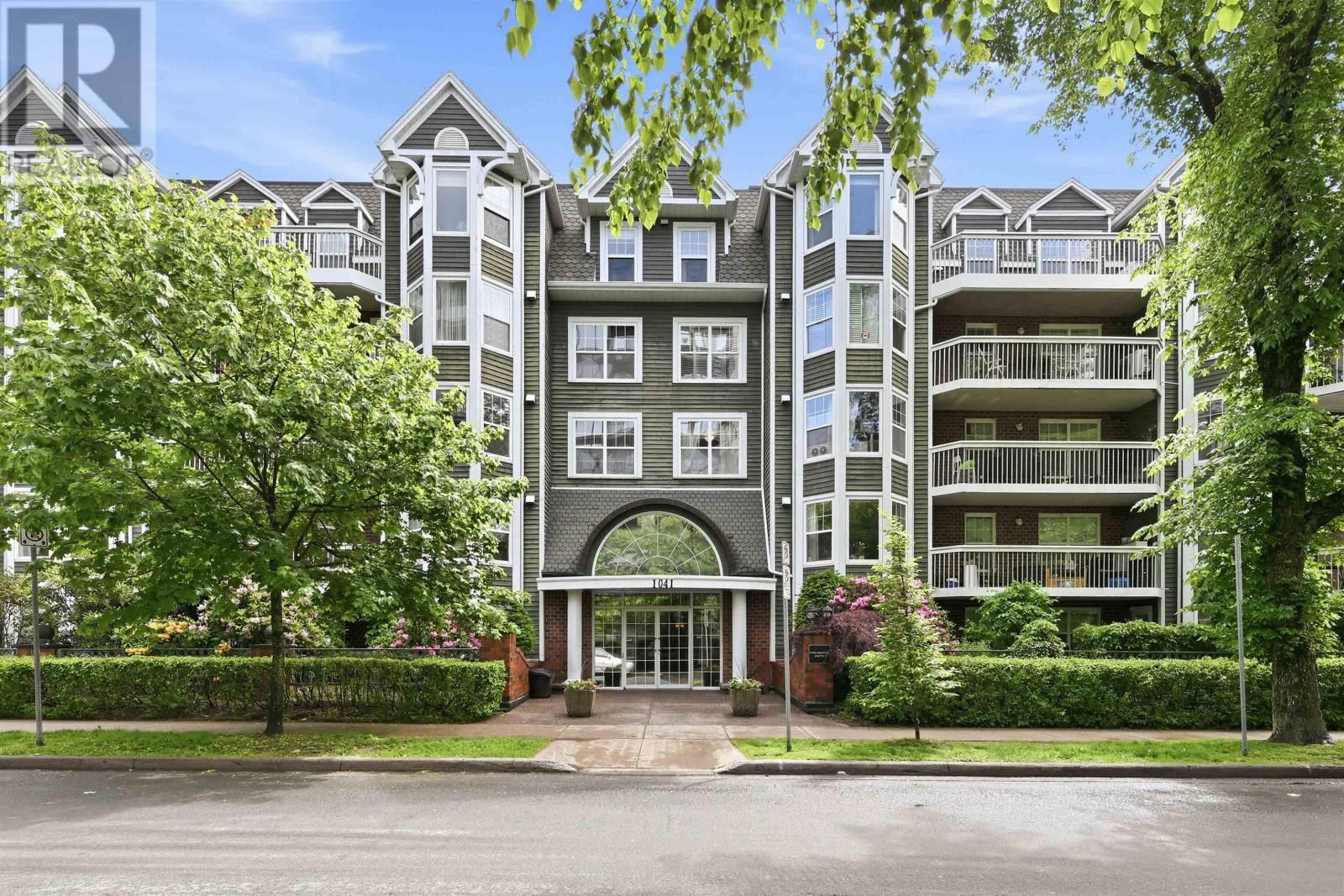 1041 Wellington Street, Halifax, Nova Scotia B3H 4P5