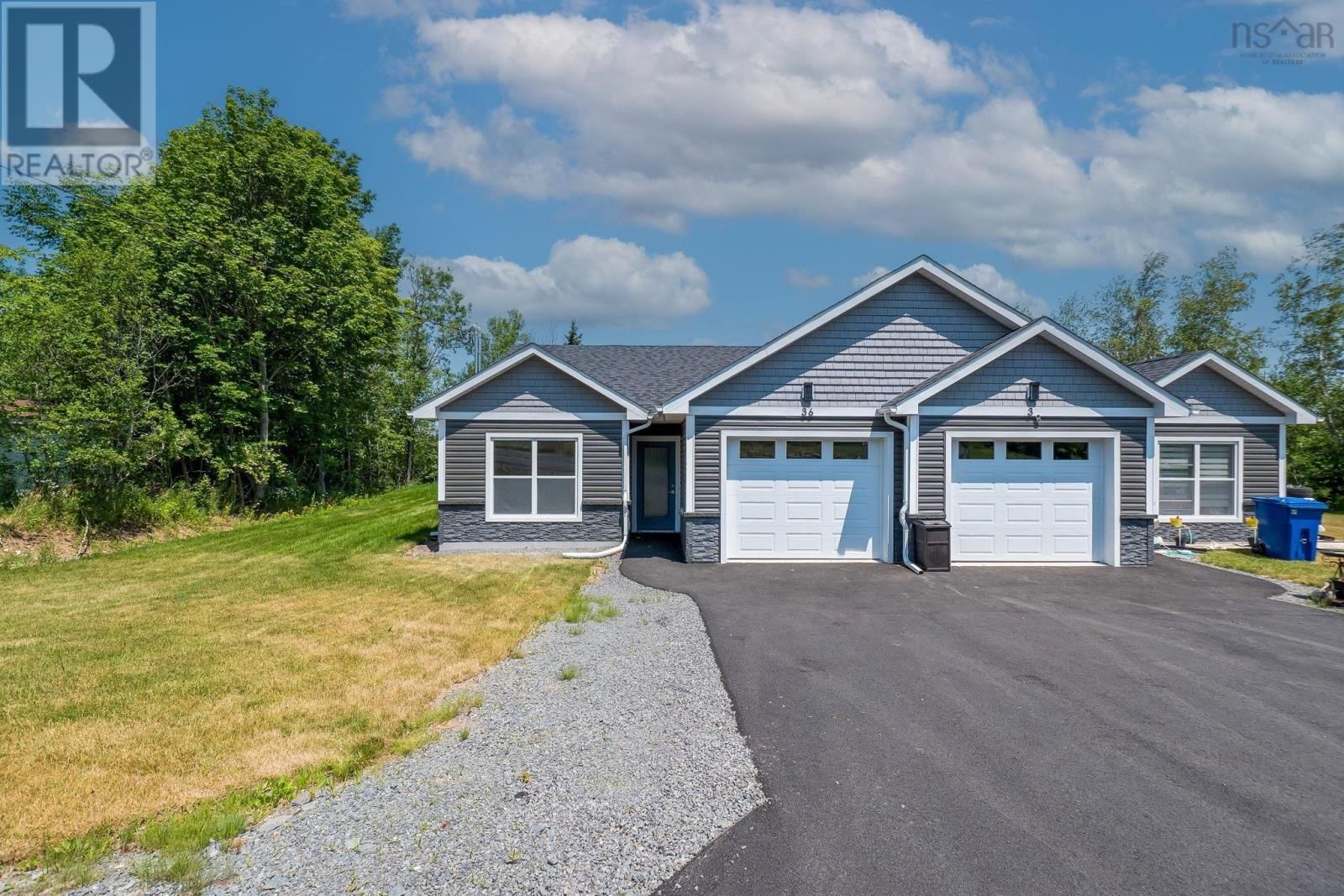 36 Pemberton Avenue, Garlands Crossing, Nova Scotia B0N 2T0