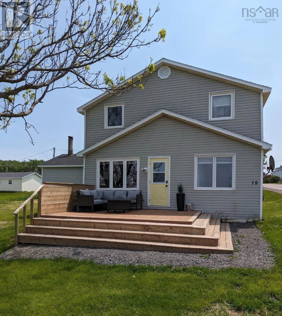 15 Allen J Memorial Avenue, Inverness, Nova Scotia B0E 1N0
