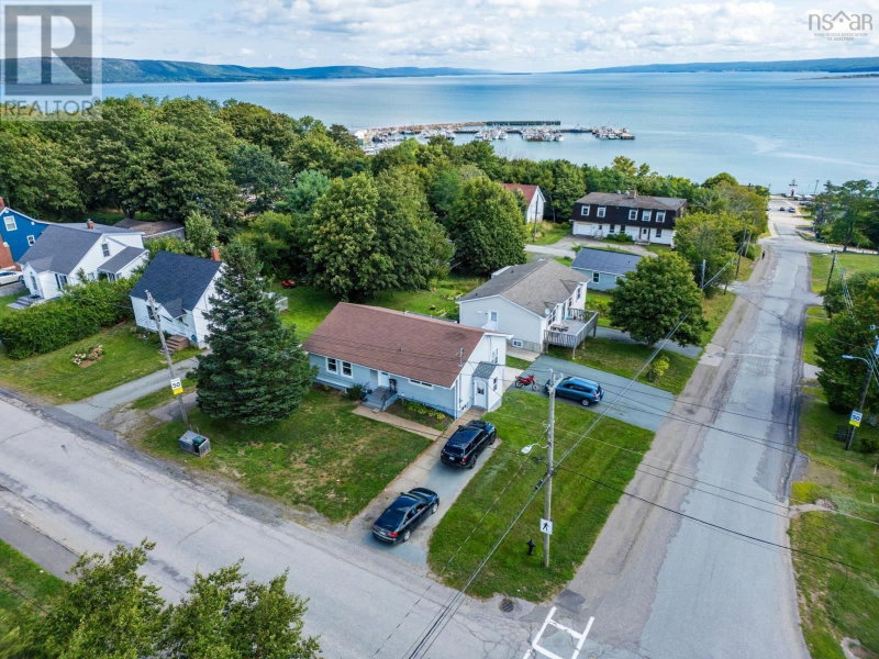 126 King Street Digby Nova Scotia, B0V 1A0 - 5 Bedrooms Home For Sale