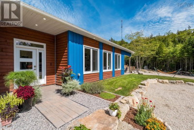 543 Island View Drive | Boutiliers Point Nova Scotia | Slide Image Thirty