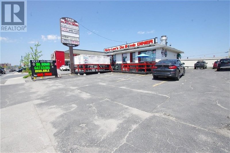 Image #1 of Restaurant for Sale at 1308 Lasalle Blvd, Sudbury, Ontario