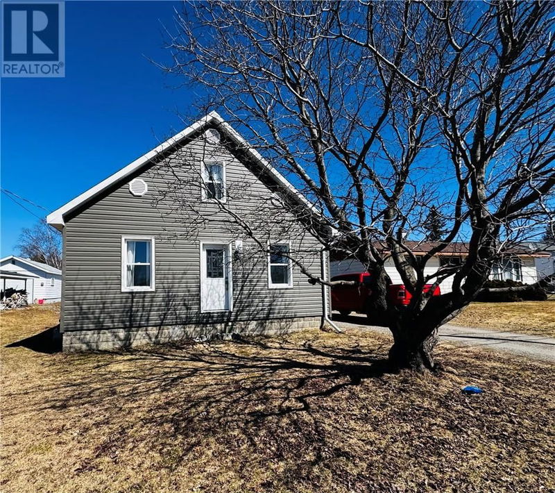 650 Elizabeth null  Espanola, P5E1M6 | Image 1