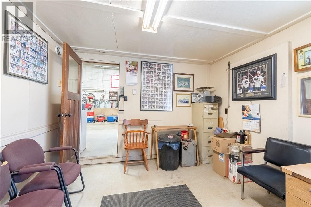 1500 GRAVEL DRIVE Image 8