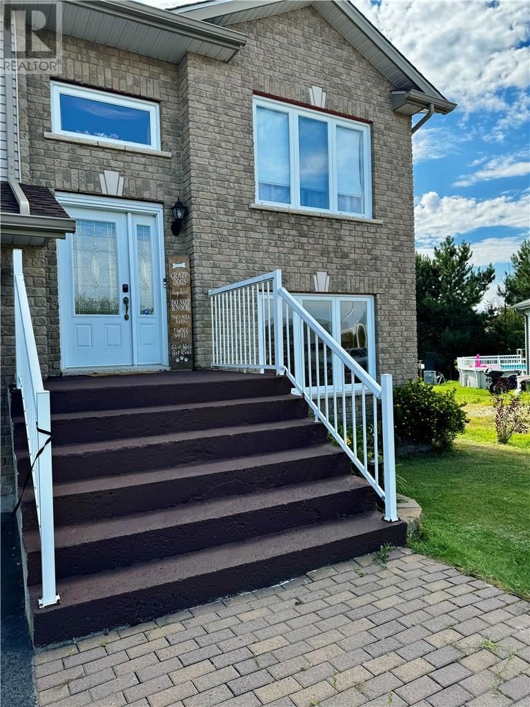 4624 Beaudelaire Court  Valley East, P3P1S3 | Image 2