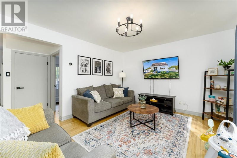 252 Sixth Avenue  Lively, P3Y1M4 | Image 7