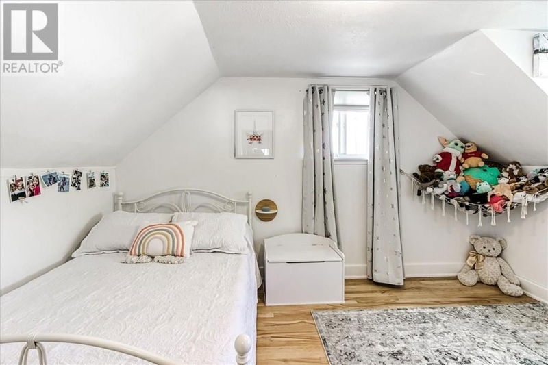 233 Eighth Avenue  Lively, P3Y1M5 | Image 20