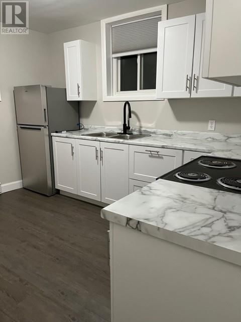 826 LAWSON STREET Image 3