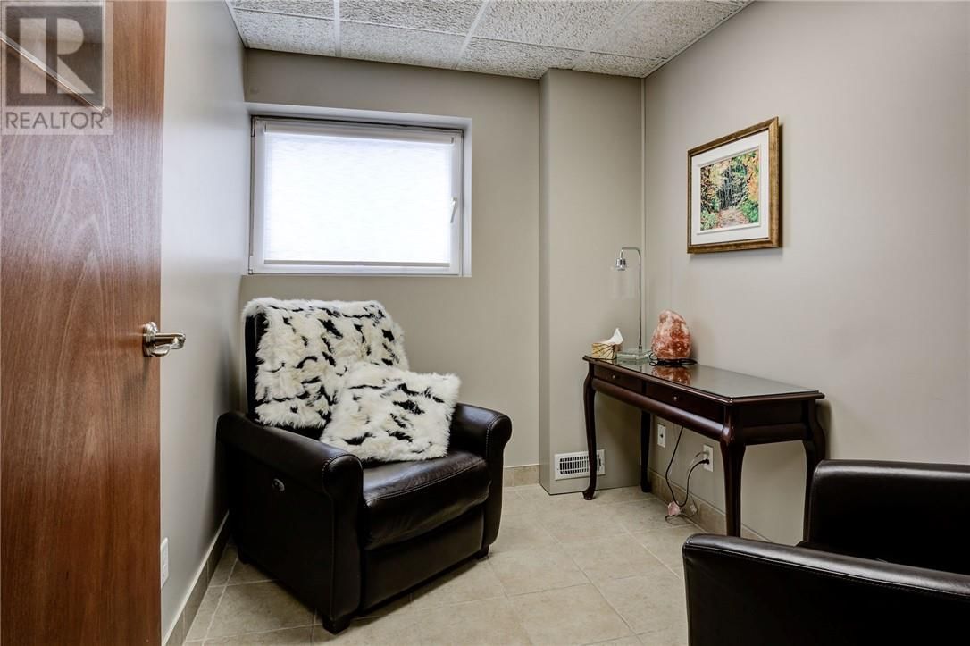 2147 ARMSTRONG STREET Image 5