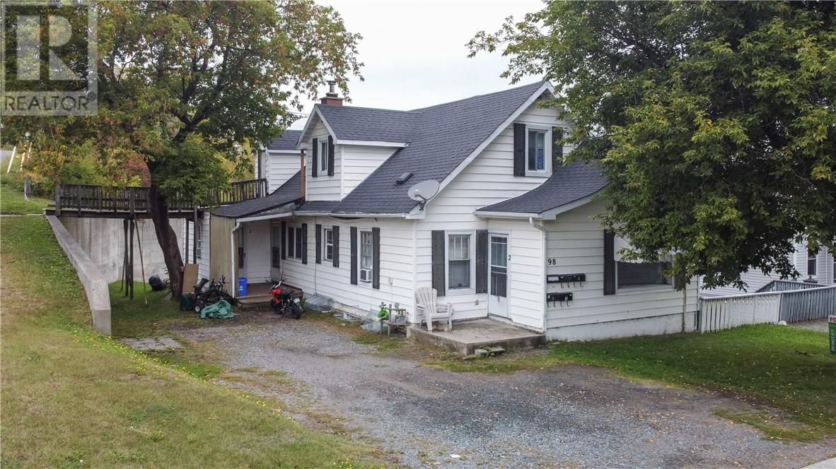 98 KATHLEEN STREET Image 3