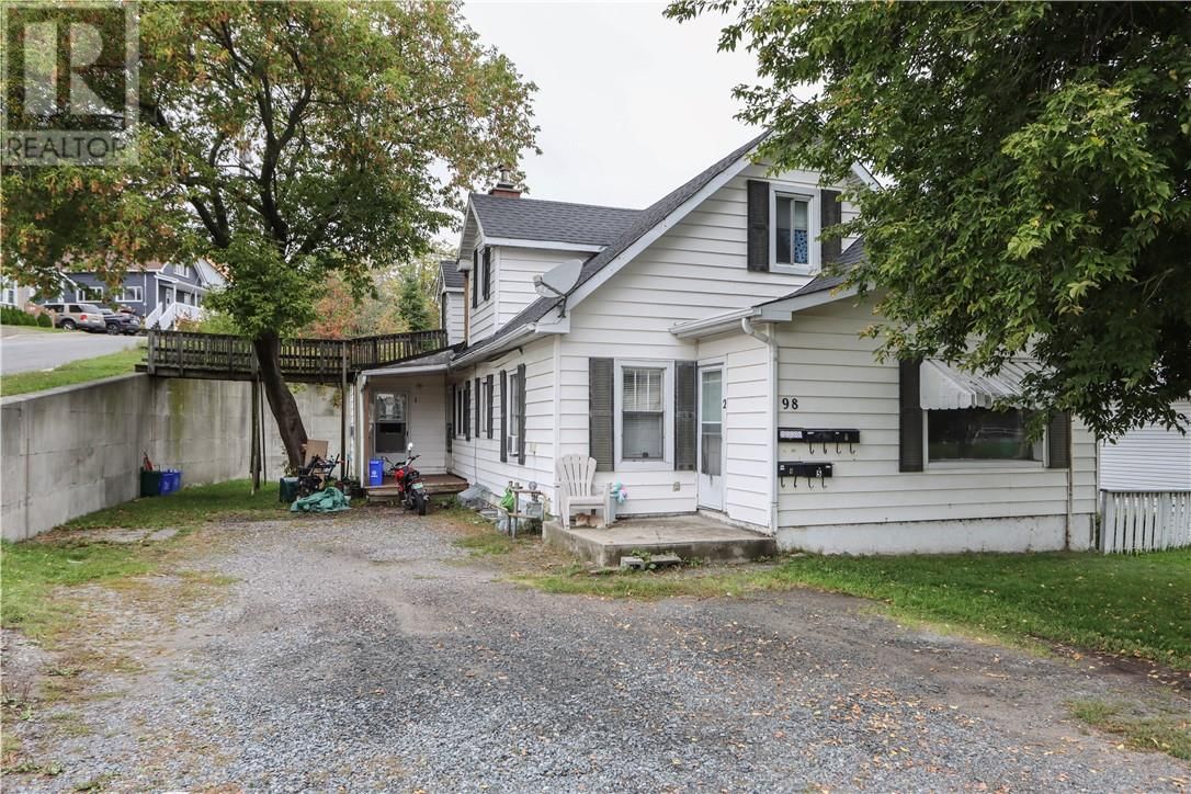 98 KATHLEEN STREET Image 51