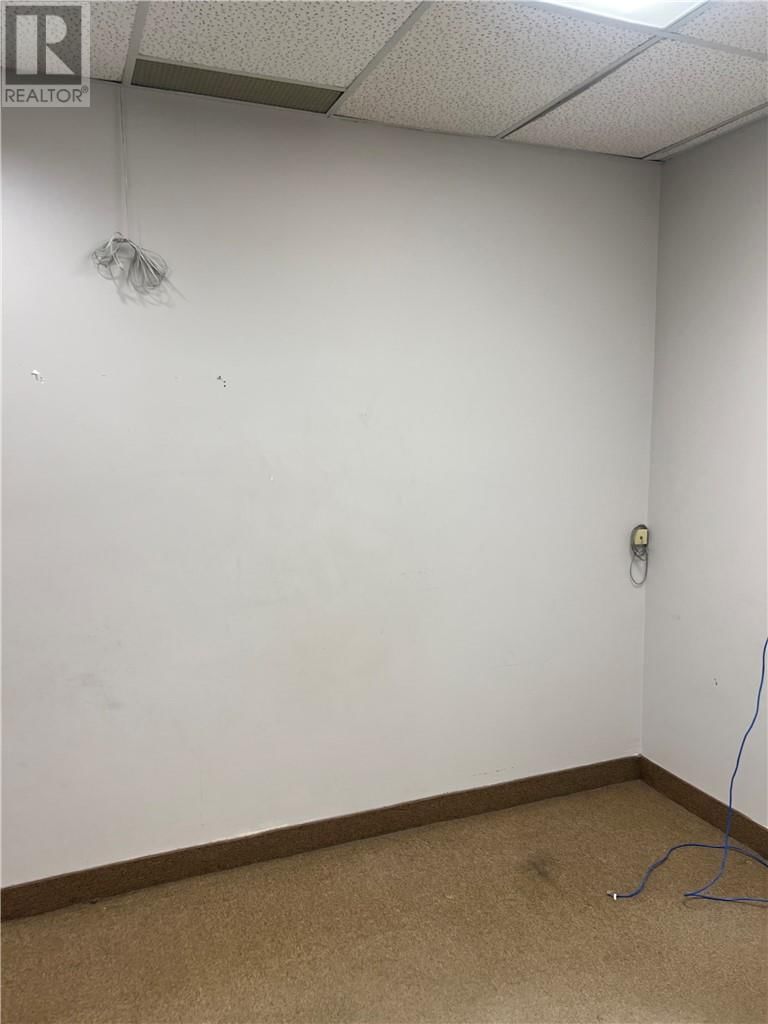 200C - 65 LARCH STREET Image 16