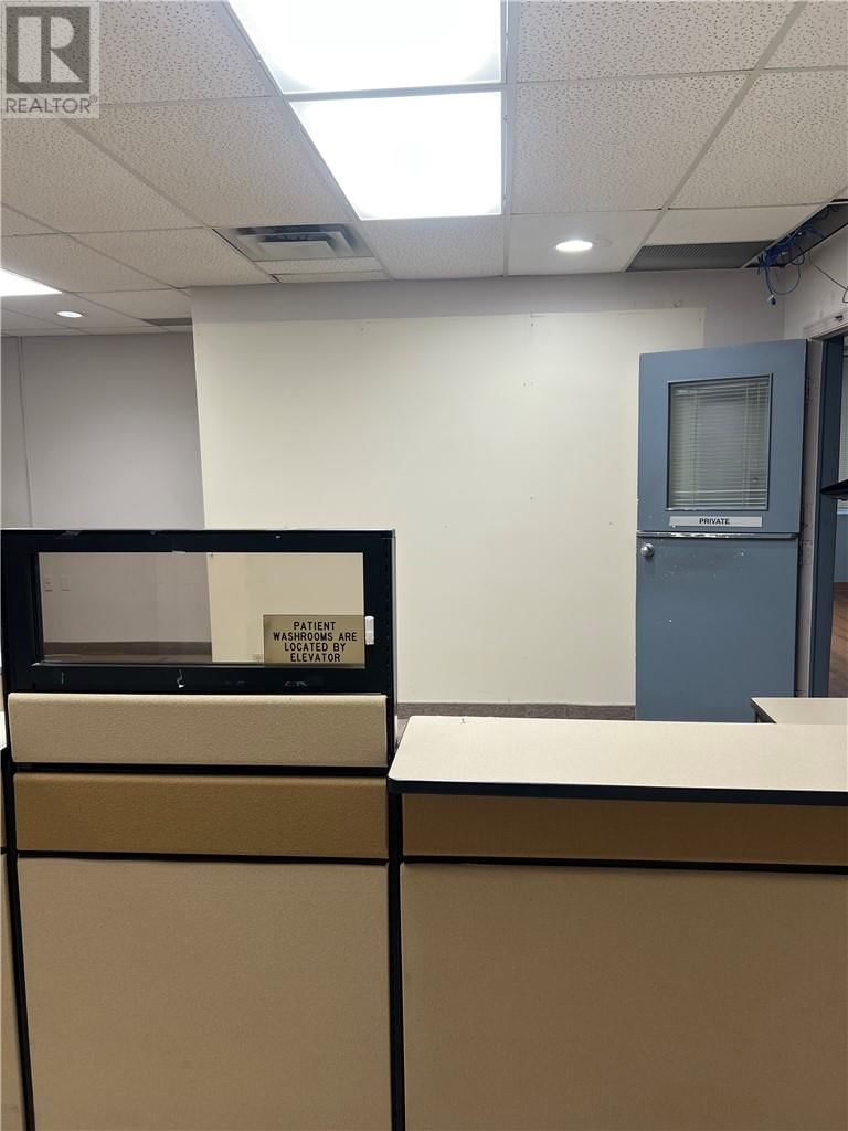 200C - 65 LARCH STREET Image 3