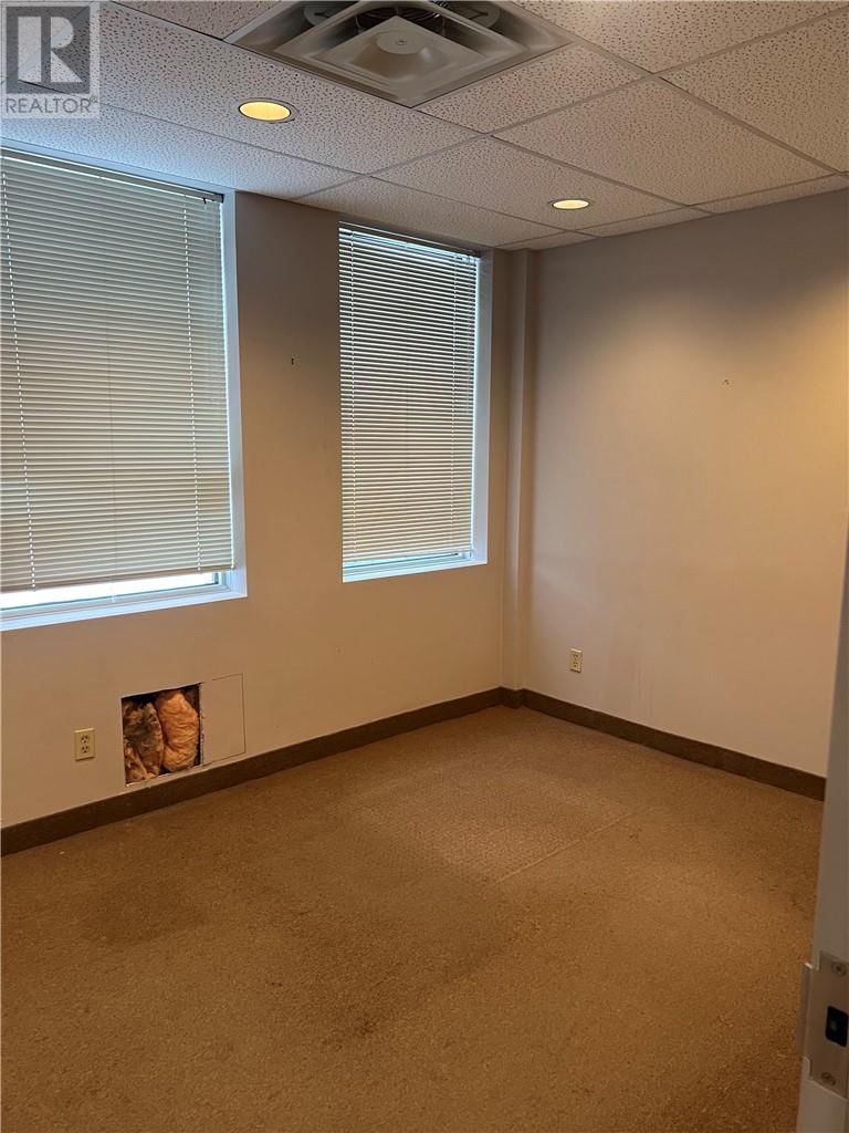 200C - 65 LARCH STREET Image 5