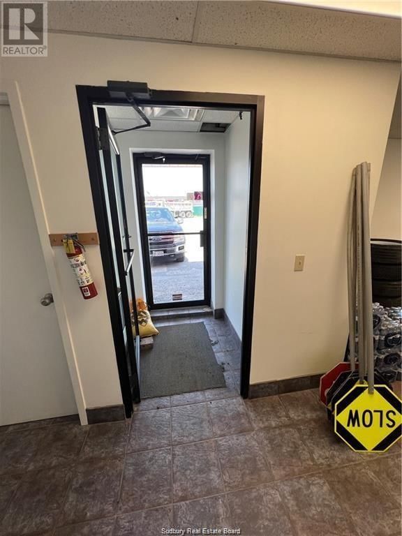 3171 KINGSWAY BOULEVARD Image 3