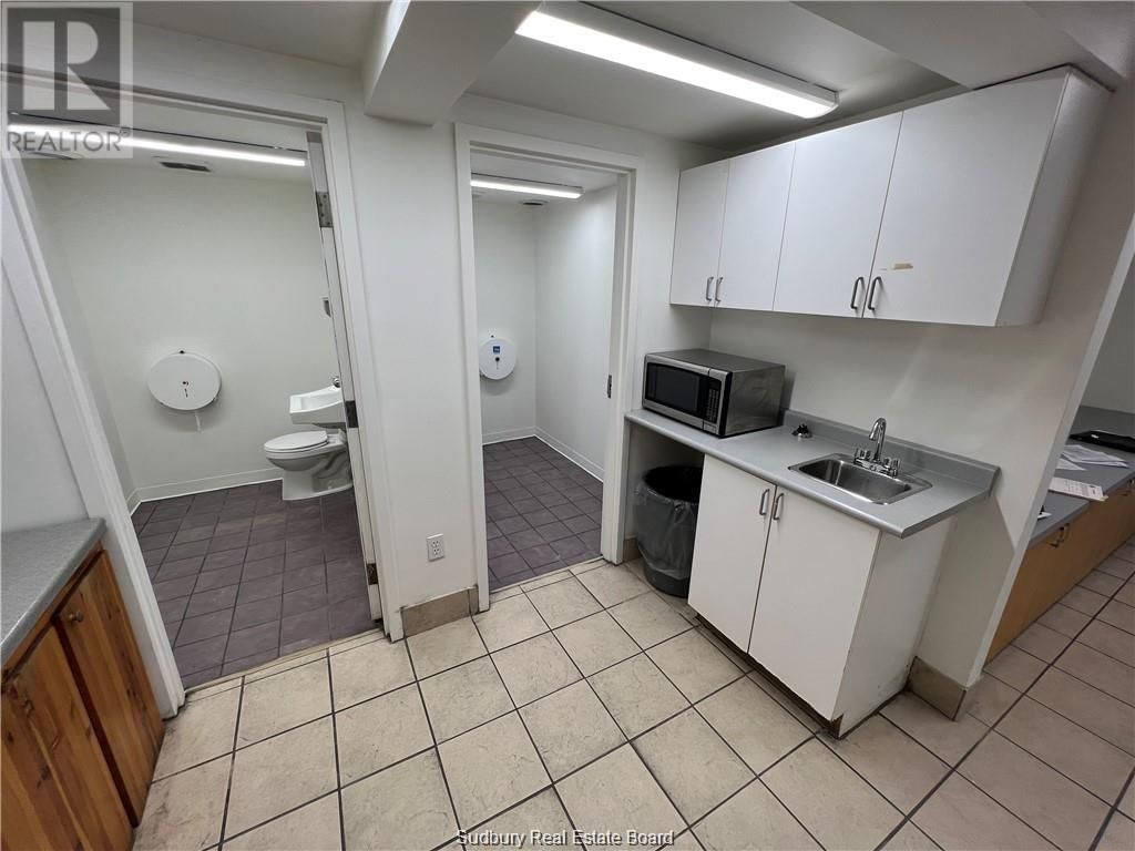 3171 KINGSWAY BOULEVARD Image 9