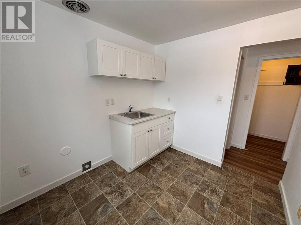 3443-3447 ERRINGTON AVENUE Image 11