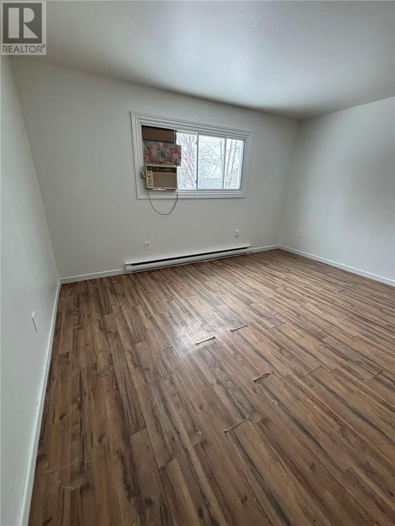 3443-3447 ERRINGTON AVENUE Image 18