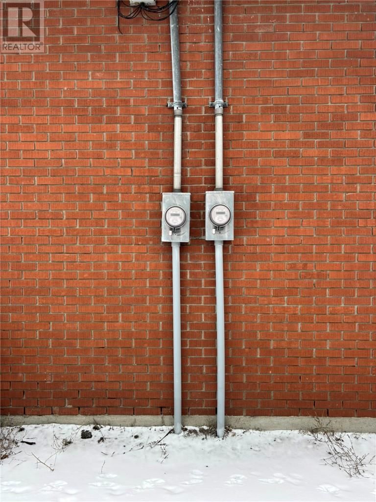 3443-3447 ERRINGTON AVENUE Image 35