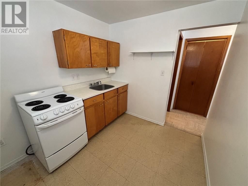3443-3447 ERRINGTON AVENUE Image 6