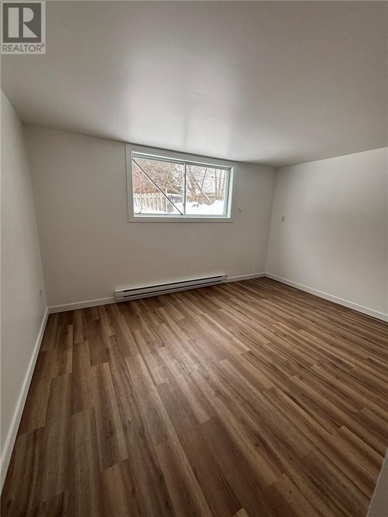 3443-3447 ERRINGTON AVENUE Image 8
