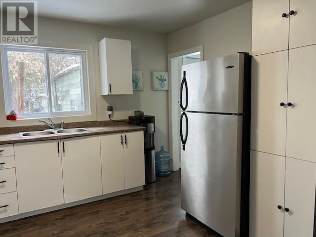 5 ST. ANTOINE STREET Image 6