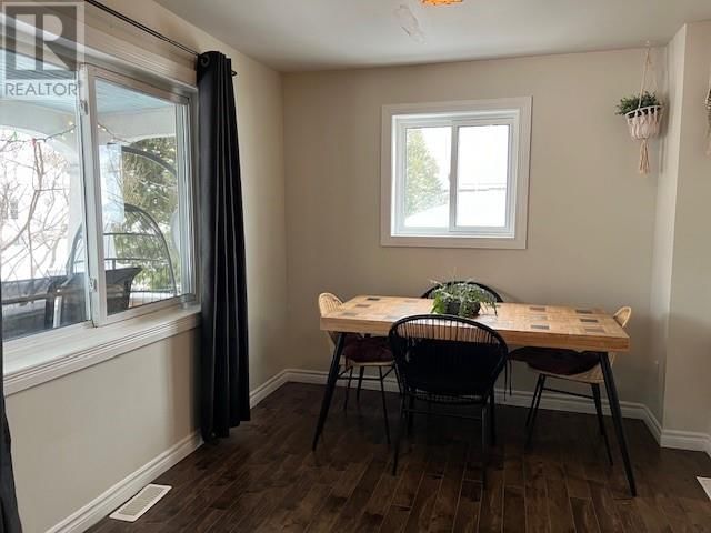 5 ST. ANTOINE STREET Image 7