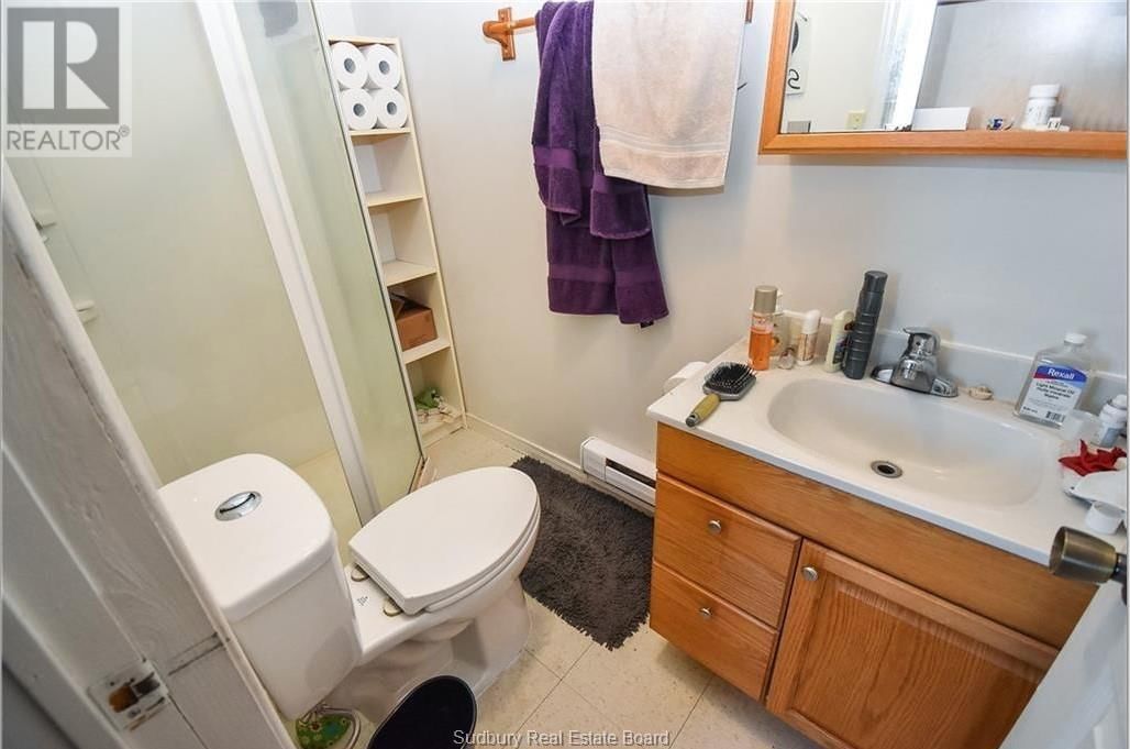 101-103 YOUNG STREET Image 40