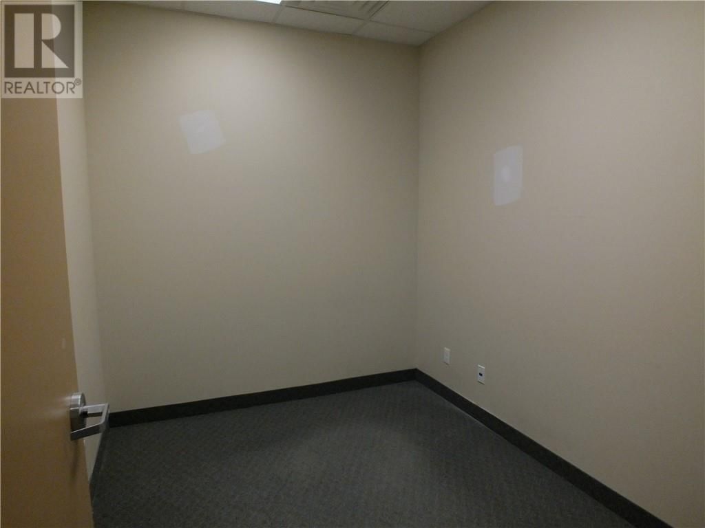 203 - 40 ELM STREET Image 3