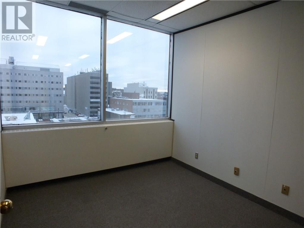 500 - 10 ELM STREET Image 3