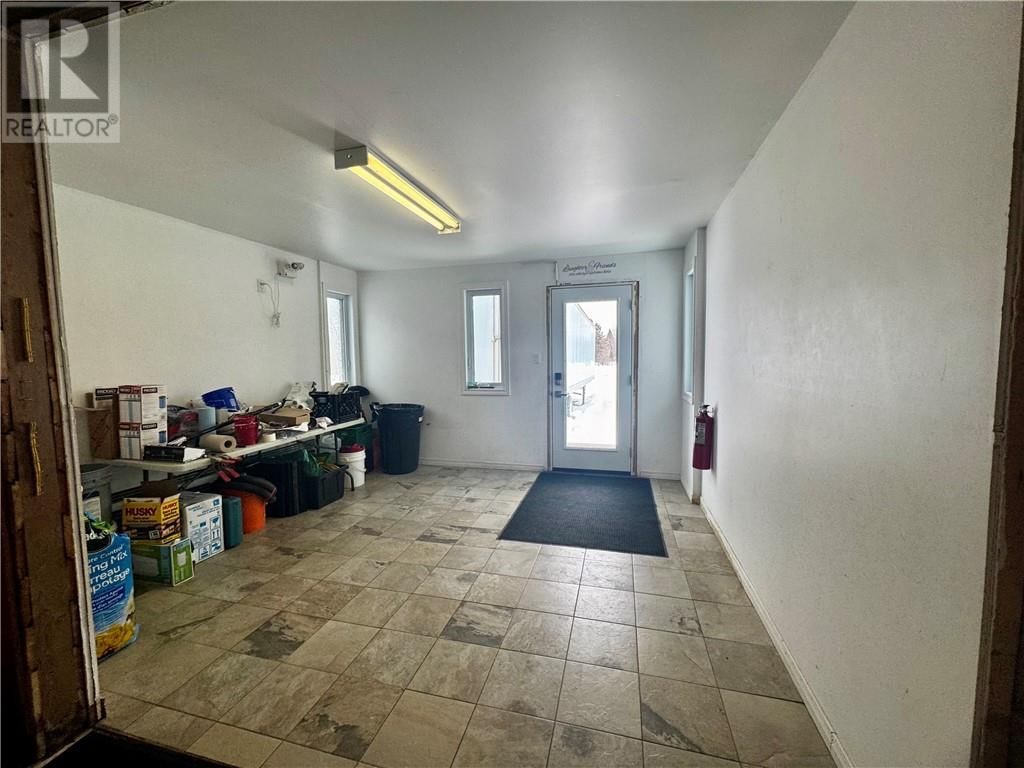 4868 HWY 69N STREET Image 27