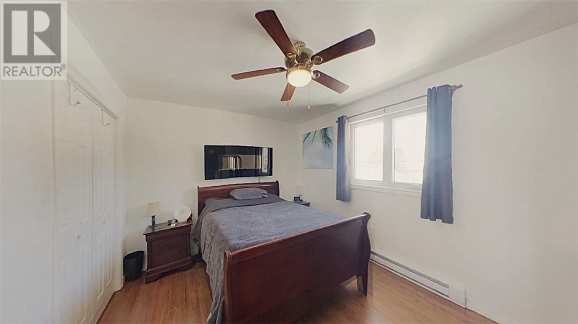15 BAY STREET Image 14