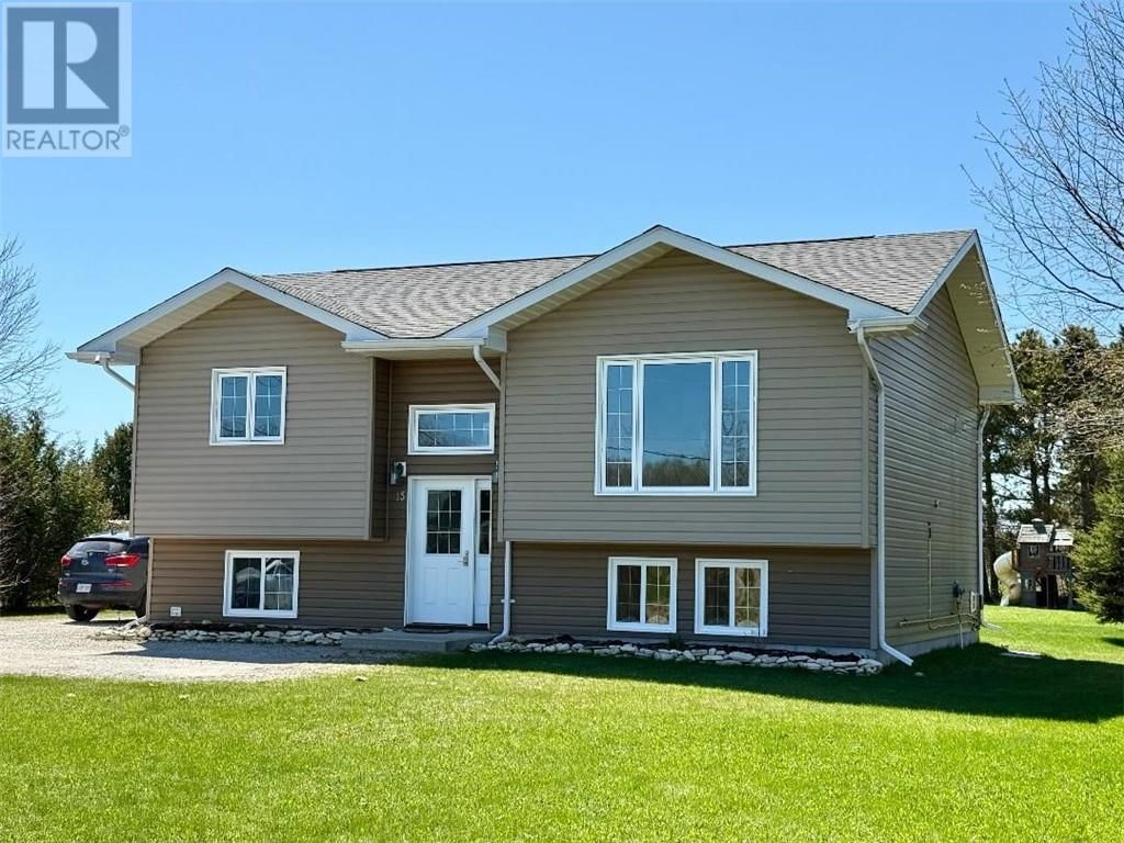 15 BAY STREET Image 7