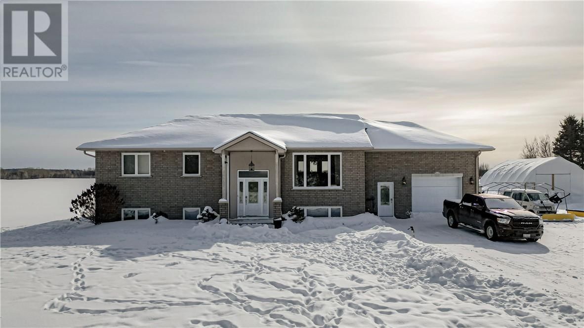 105 Seguin Image 1