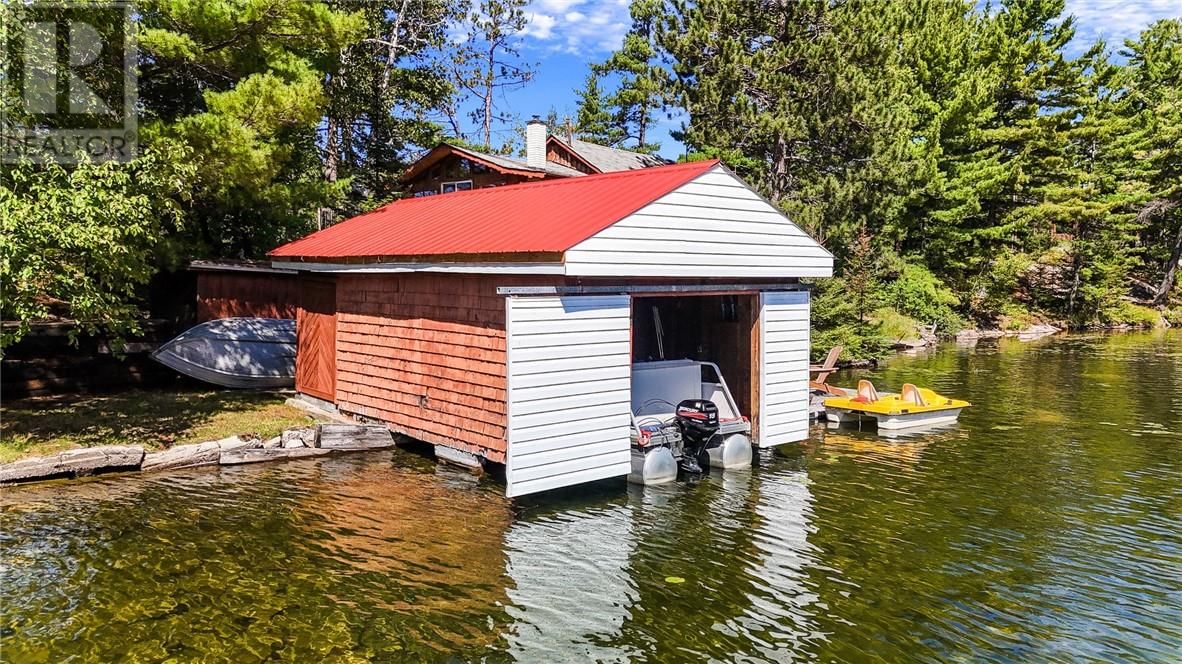 1 WINDY LAKE ISLAND Image 6