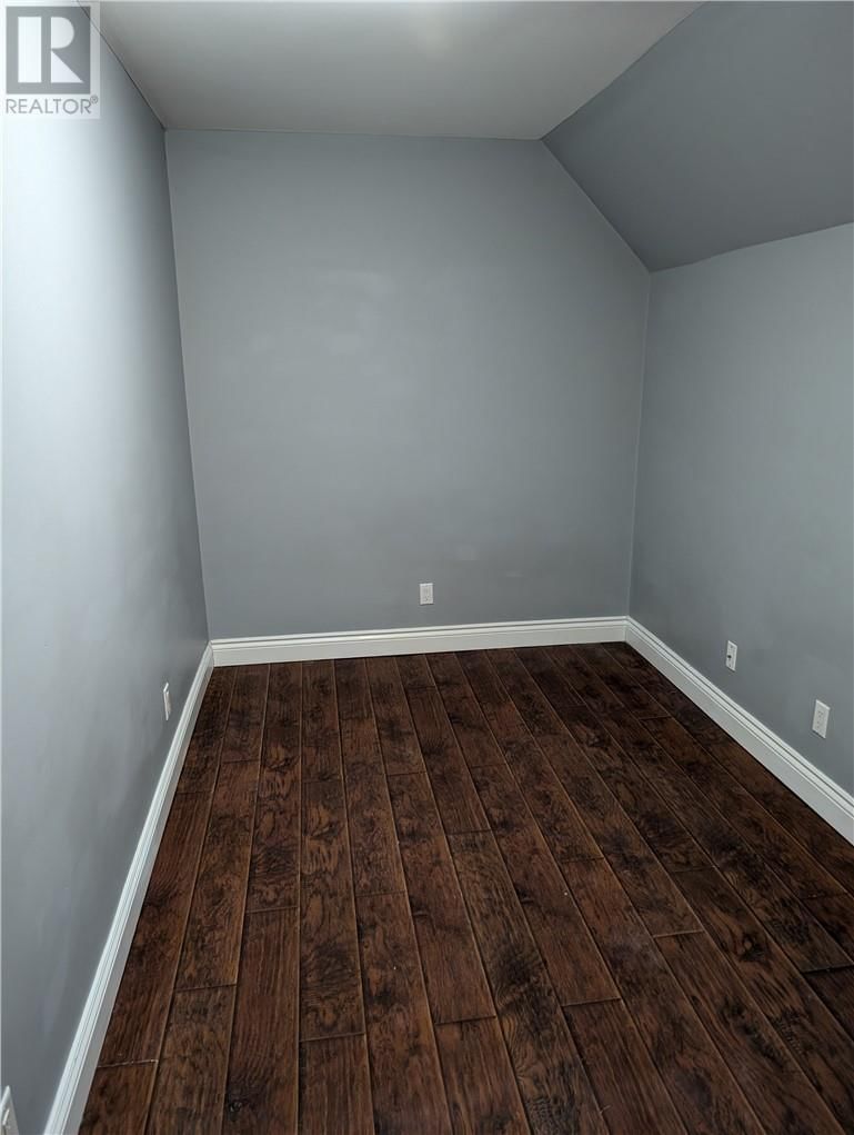 3BR - 414 ELM STREET Image 19