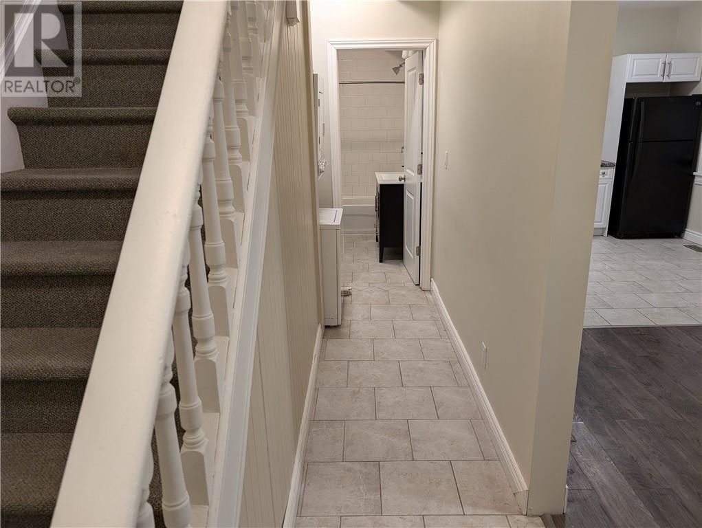3BR - 414 ELM STREET Image 2