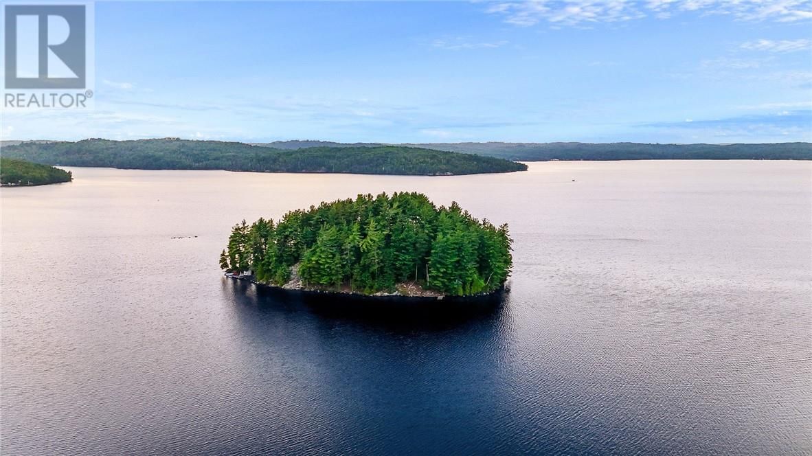 1 WINDY LAKE ISLAND Image 1
