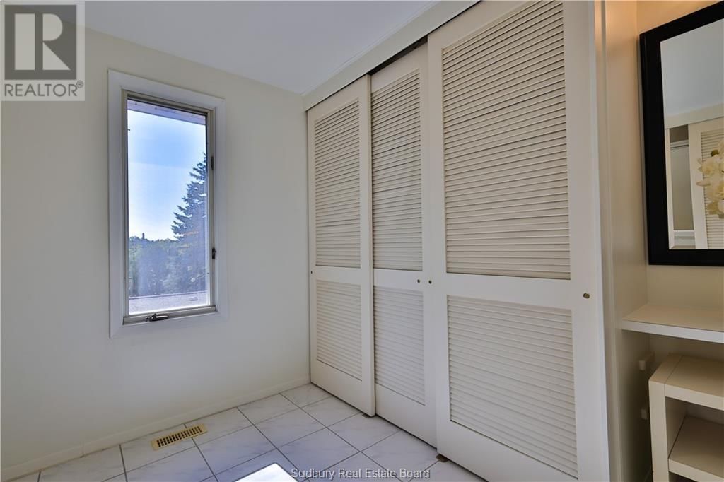 646 Loach's Road Image 13