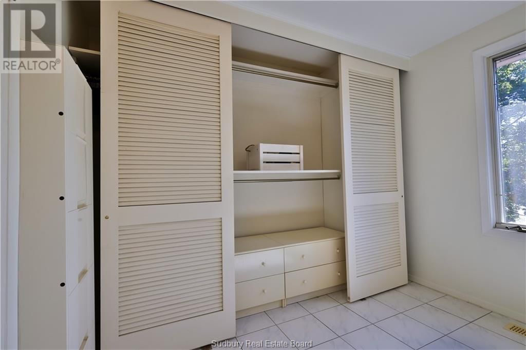 646 Loach's Road Image 14