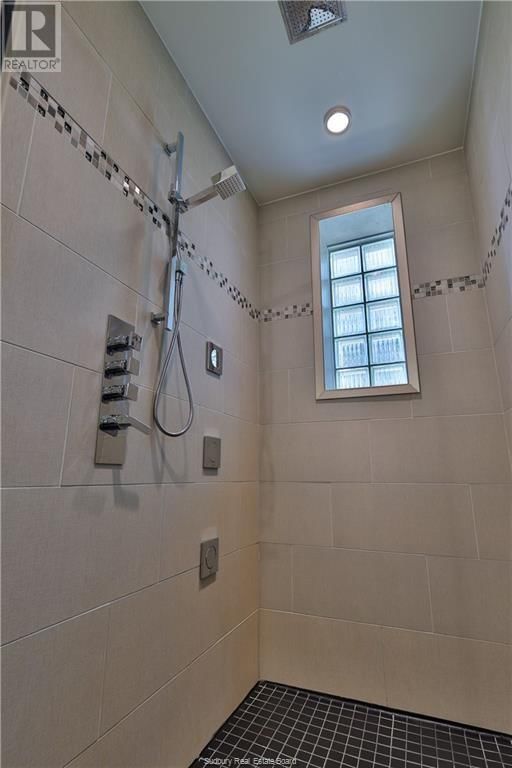 646 Loach's Road Image 23